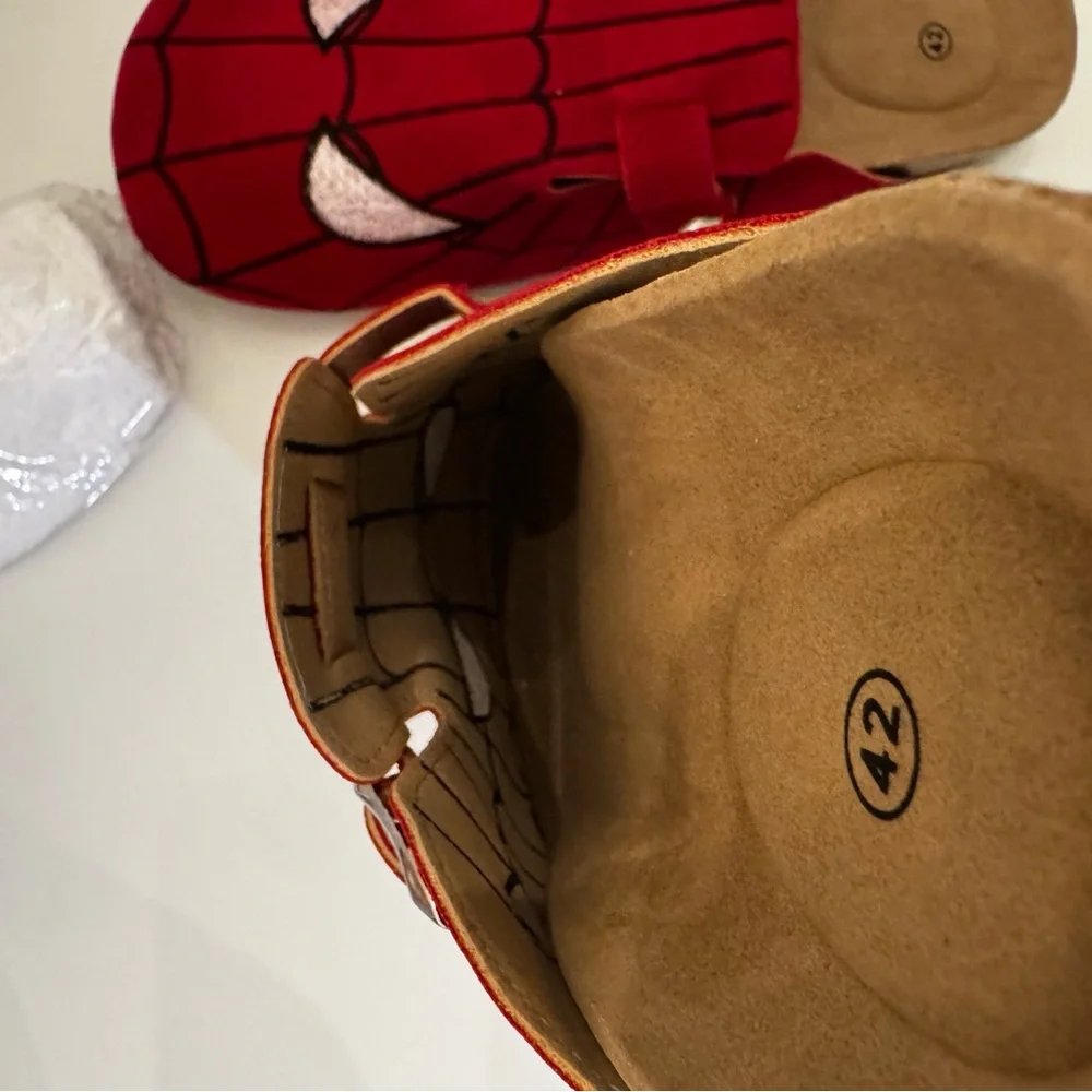 Spider-Man Red Web Sandals Slides Size 42 Marvel Inspired - Picture 5 of 5